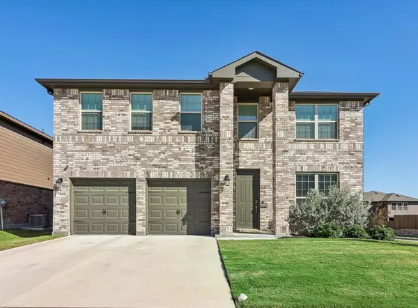 7900 Schooner Drive, Fort Worth, TX 76179