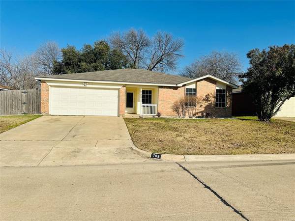 703 Colson Drive, Arlington, TX 76002