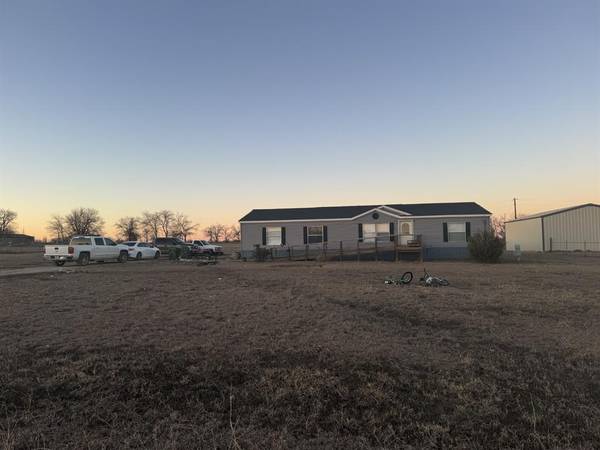 770 Private Road 4732, Rhome, TX 76078