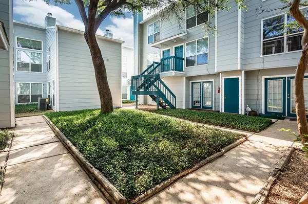 Dallas, TX 75204,1901 N Fitzhugh Avenue #4