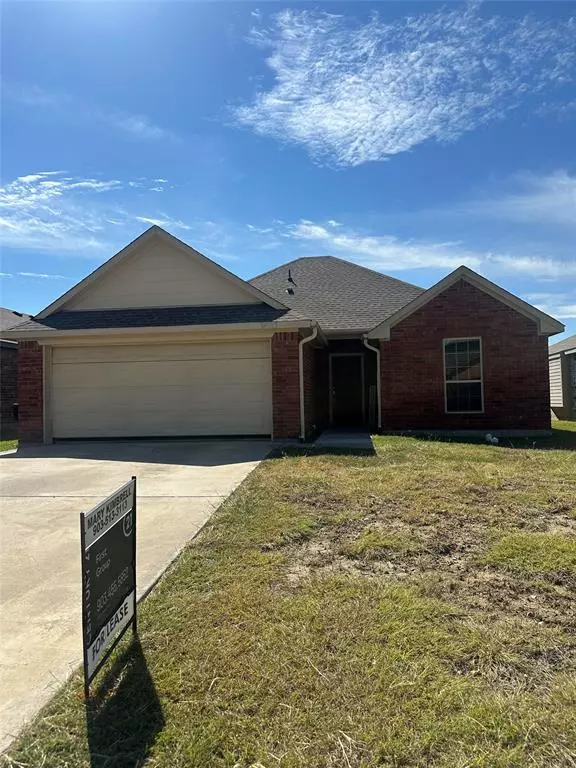 1421 Reiger Drive, Greenville, TX 75402