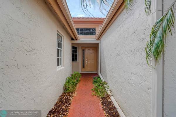 Delray Beach, FL 33446,7934 Coral Pointe Dr