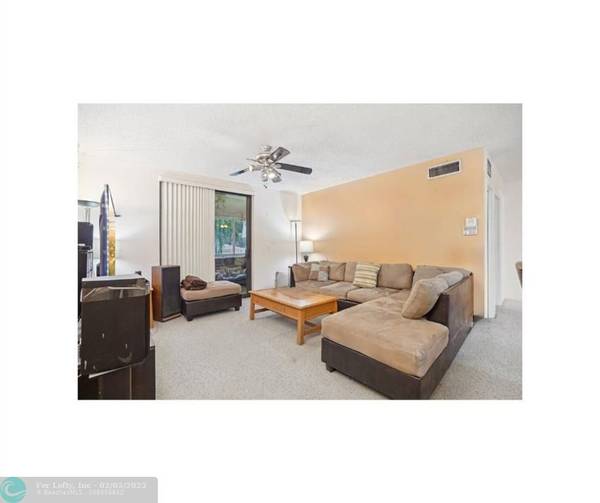 Coral Springs, FL 33065,8404 W Sample Rd  #230