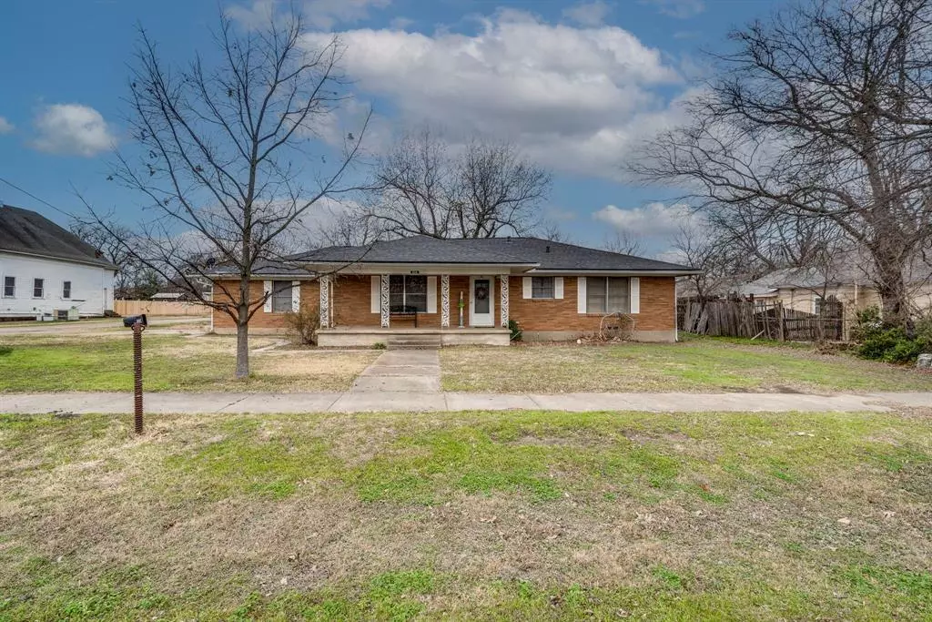 Milford, TX 76670,404 S Main