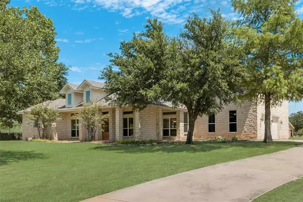 Fort Worth, TX 76108,3972 Lake Oaks Circle