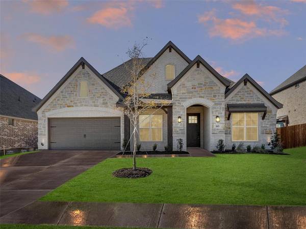 105 Mockingbird Hill Drive,  Joshua,  TX 76058