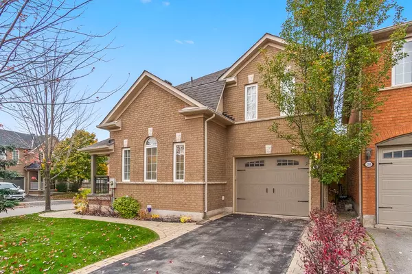 Oakville, ON L6M 5A3,2403 Briargrove CIR