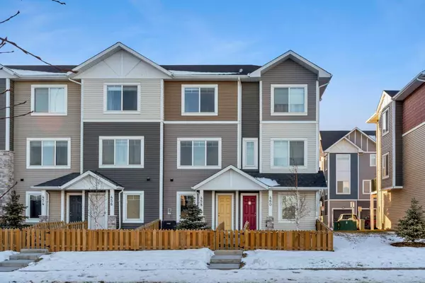 458 Canal XING, Airdrie, AB T4B 4L3