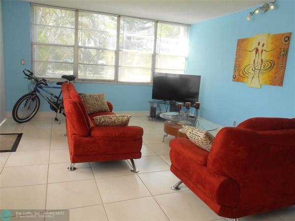 Hollywood, FL 33020,2781 Taft St  #110