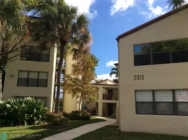 2313 S Cypress Bend Dr  #122B, Pompano Beach, FL 33069