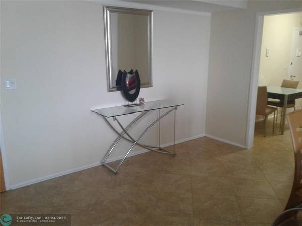 Surfside, FL 33154,9195 Collins Ave  #1112