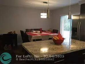 Plantation, FL 33324,206 Wimbledon Lake Dr  #206