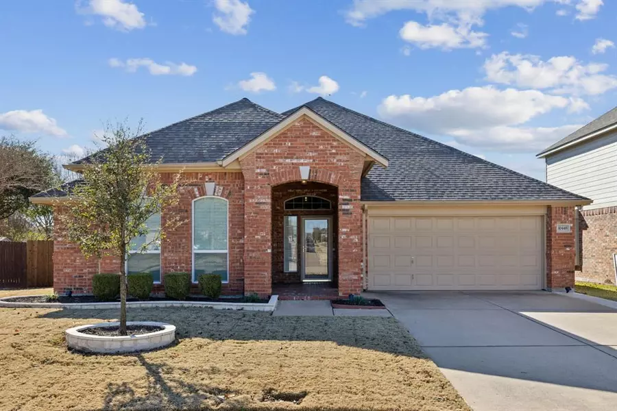 10448 Stoneside Trail, Fort Worth, TX 76244