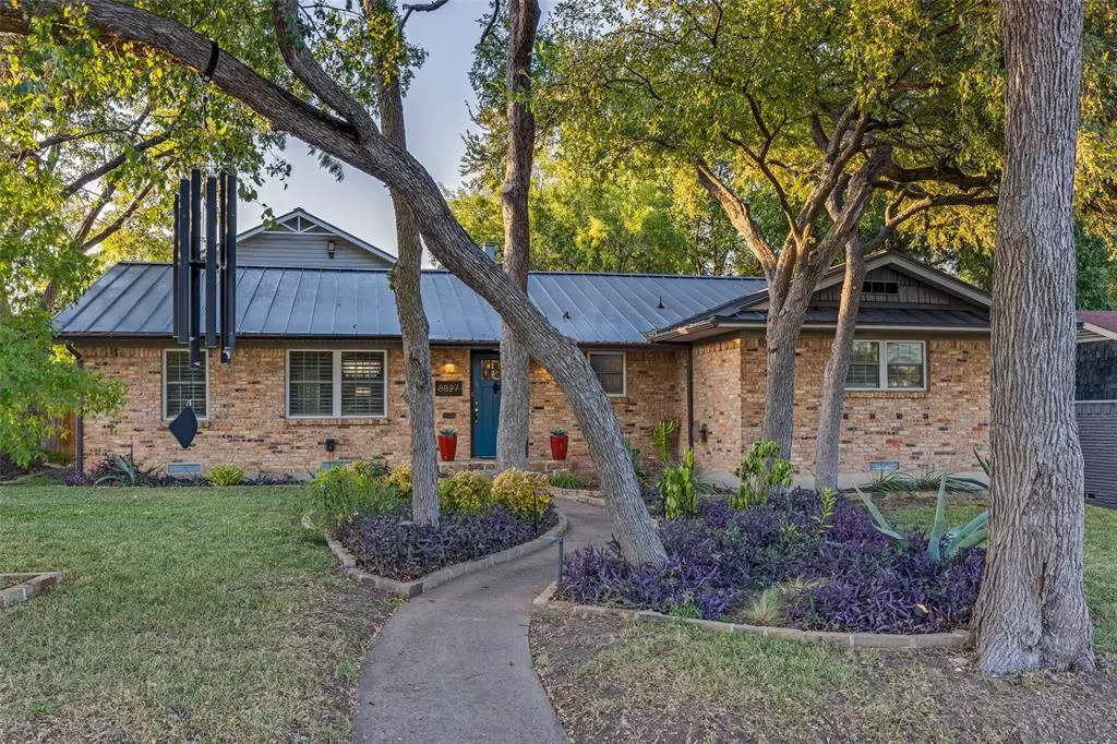 Dallas, TX 75228,8827 Forest Cliff Drive