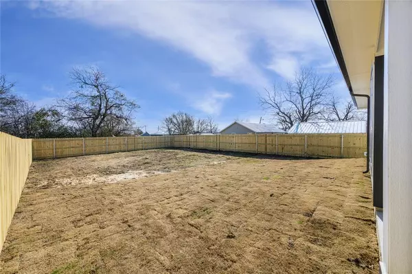 Celeste, TX 75423,111 S Fir Street