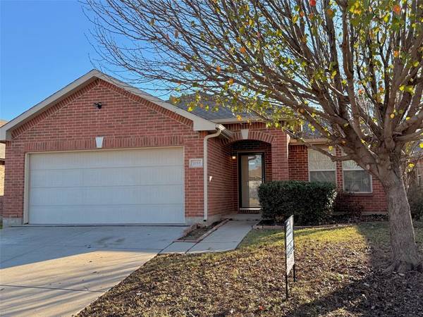 7033 Derbyshire Drive, Fort Worth, TX 76137