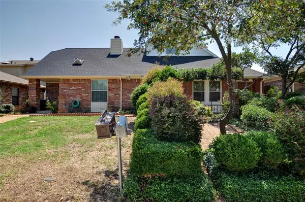 4409 Hulen Circle W, Fort Worth, TX 76133