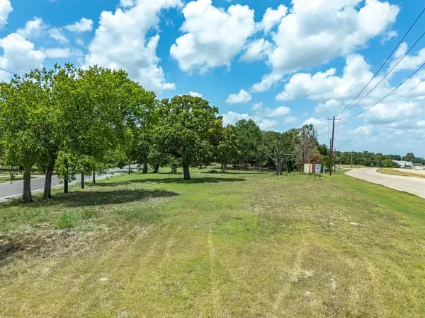 Azle, TX 76020,1716 Southeast Parkway