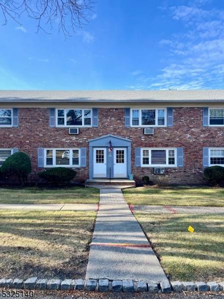 39 Wedgewood Drive #111, Verona Twp., NJ 07044