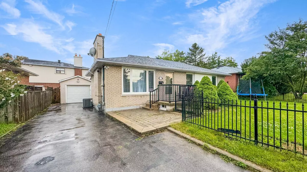 Mississauga, ON L5B 1X7,2518 Stillmeadow RD