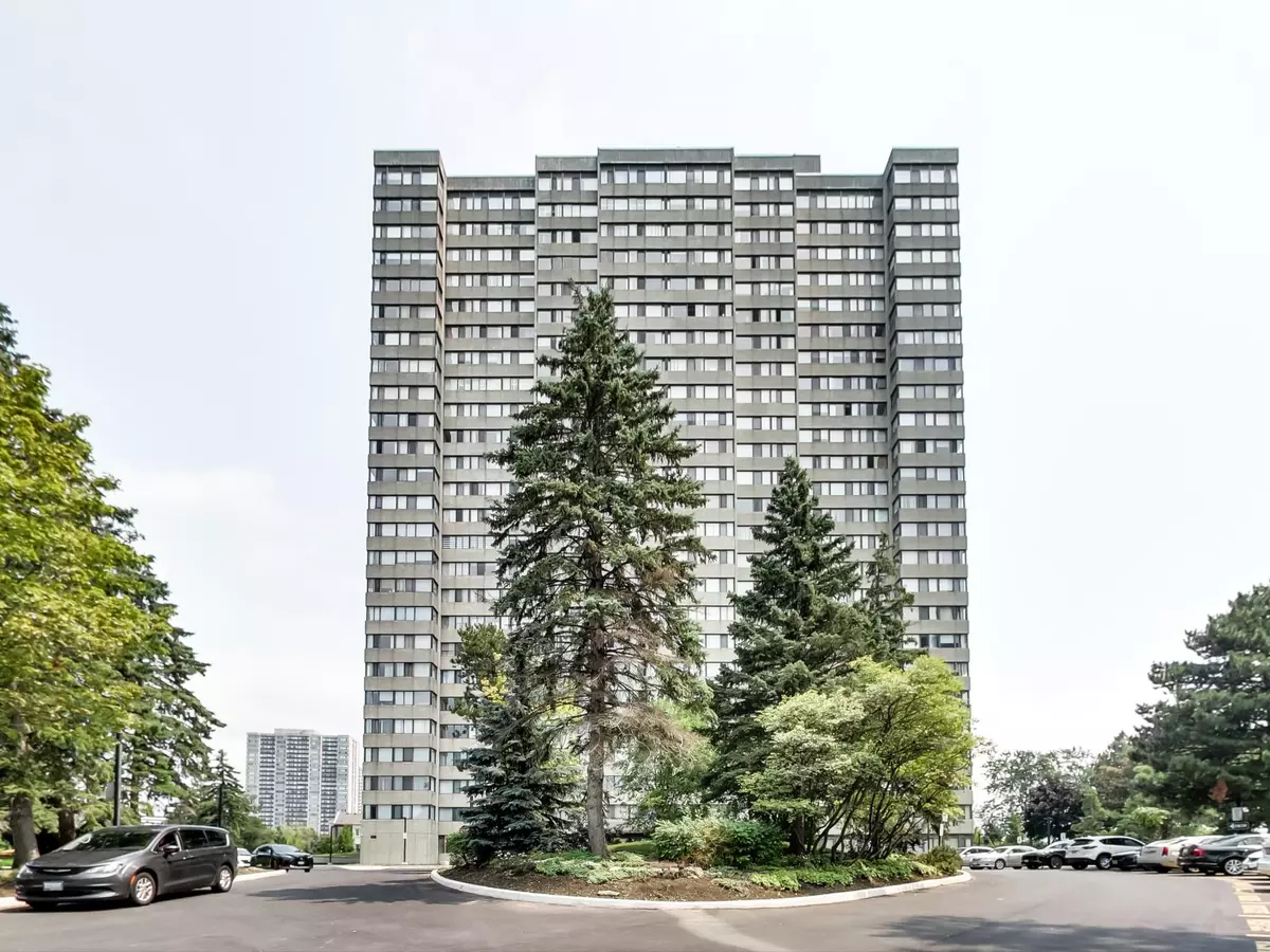 Toronto C07, ON M2R 3T2,133 Torresdale AVE #305