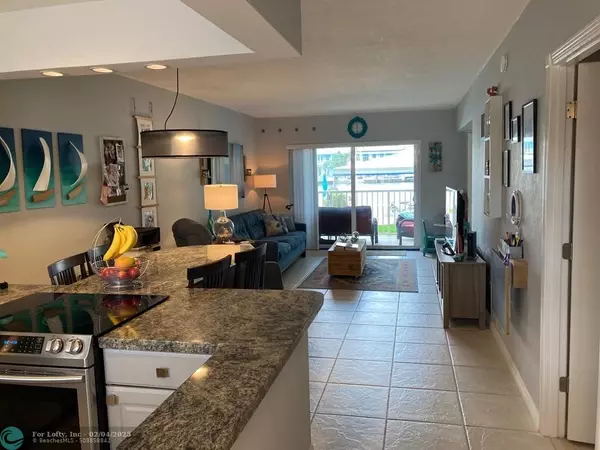 Deerfield Beach, FL 33441,629 SE 19th Ave  #104