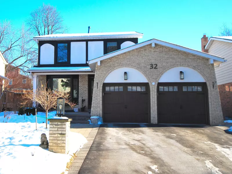 32 Braeburn DR, Markham, ON L3T 4W6