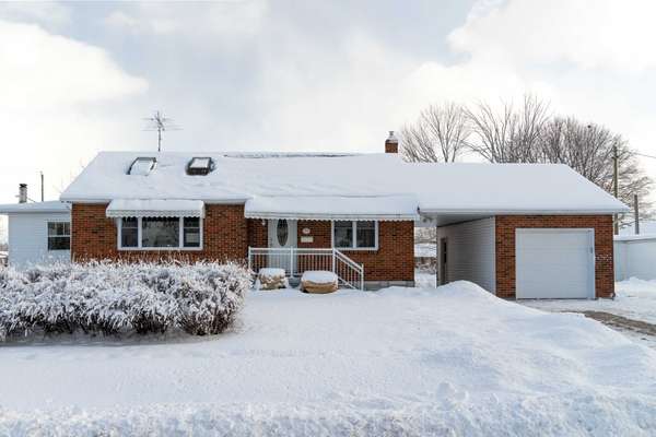 38 Bethune AVE,  South Stormont,  ON K0C 1P0