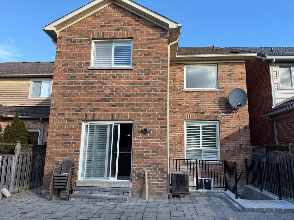 Mississauga, ON L5M 7P3,4816 Glasshill GRV