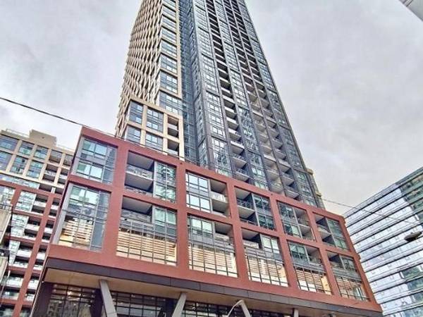 108 Peter ST #707, Toronto C01, ON M5V 0W2