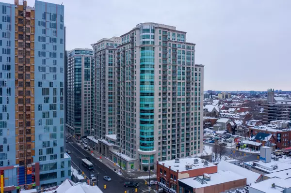 200 Rideau ST #610, Lower Town - Sandy Hill, ON K1N 5Y1