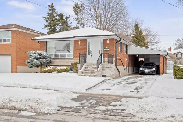 63 Packard BLVD, Toronto E09, ON M1P 4K6