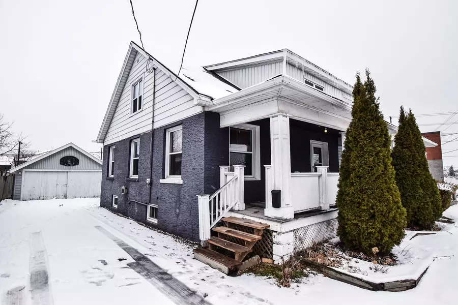 109 Pine ST S, Thorold, ON L2V 3M2