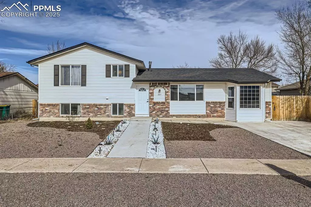 Fountain, CO 80817,447 Camino Del Rey DR