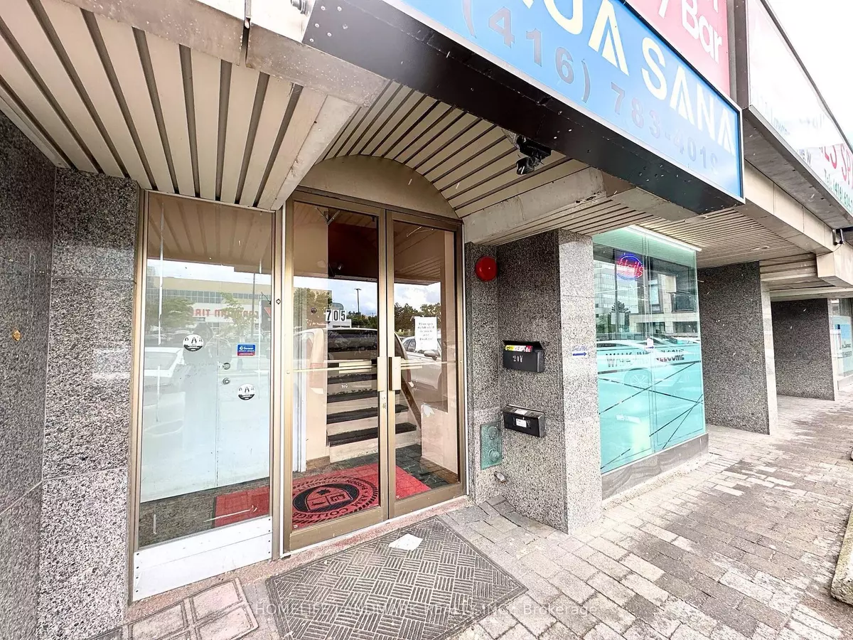 Toronto W04, ON M6A 1B4,705 Lawrence AVE #204