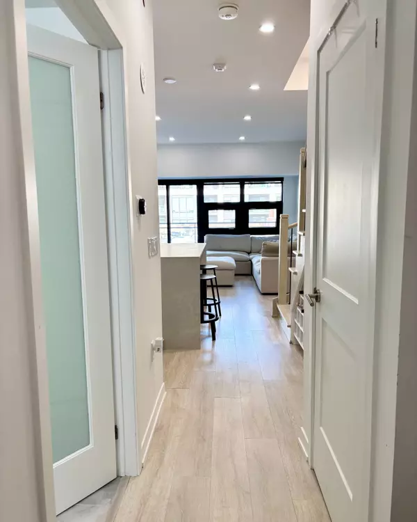 Toronto E01, ON M4M 2P5,485 Logan AVE #306