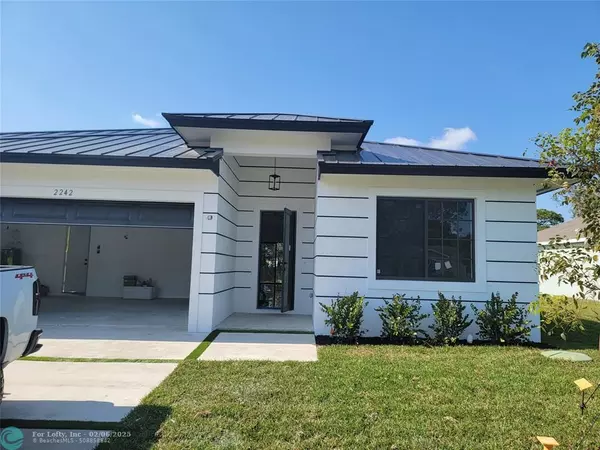 2242 SW Monterrey LN., Port St Lucie, FL 34953