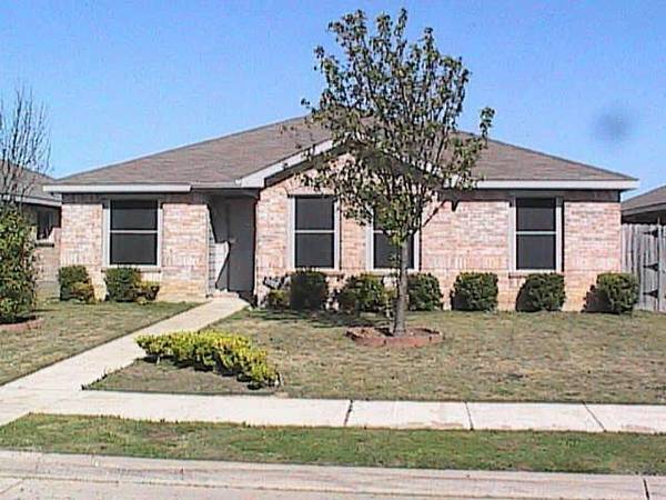 2922 Marquis Lane, Lancaster, TX 75134