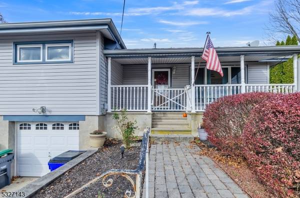 104 Dana St,  Lopatcong Twp.,  NJ 08865