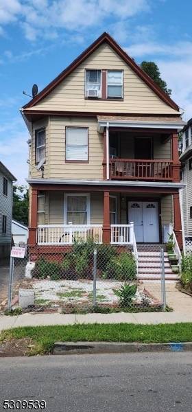 231 S Burnett St, East Orange City, NJ 07018