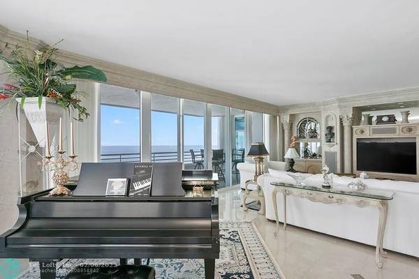 Lauderdale By The Sea, FL 33062,1700 S Ocean Blvd  #15C