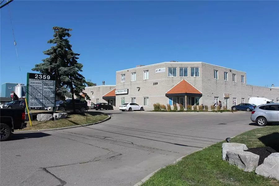 Mississauga, ON L5J 4S9,2359 Royal Windsor DR #12C