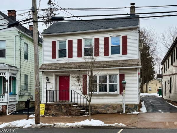 206 Main St, Hackettstown Town, NJ 07840