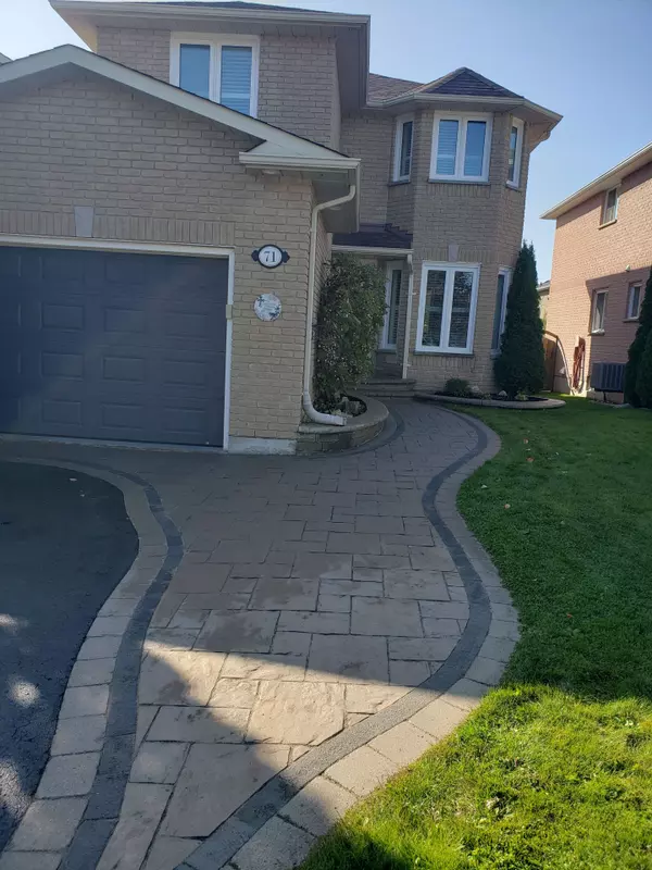 Clarington, ON L1E 2Z6,71 Short CRES