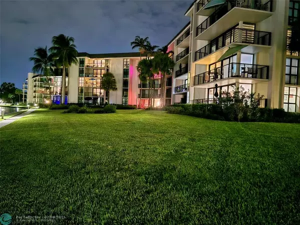 Fort Lauderdale, FL 33315,1350 River Reach Dr  #402