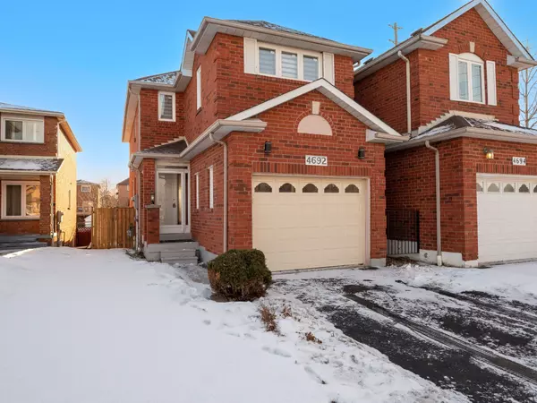 Mississauga, ON L4Z 2W6,4692 Owl CIR