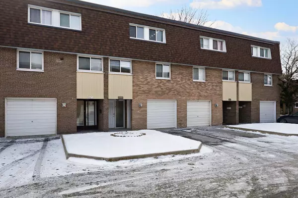 34 Tandridge CRES #888, Toronto W10, ON M9W 2P2