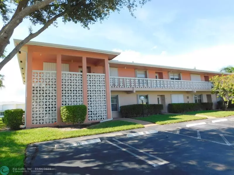 1740 NW 19th Ter  #201, Delray Beach, FL 33445