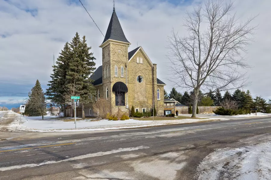 2400 La Salle Line, St. Clair, ON N0N 1R0