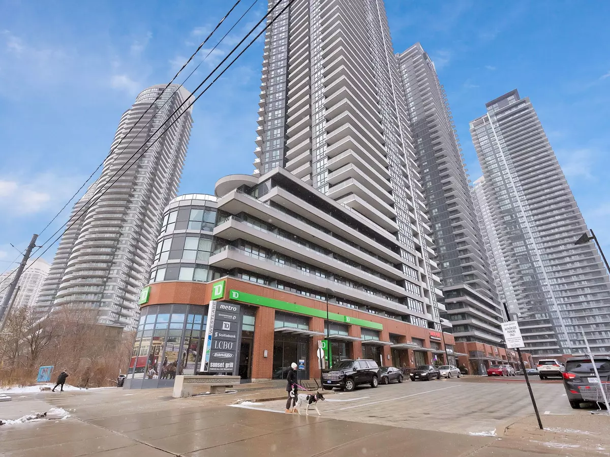 Toronto W06, ON M8V 0C2,2212 Lake Shore BLVD W #2302